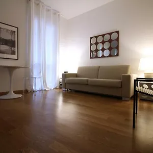 Brera - Fiori Chiari Charme Apartament Mediolan